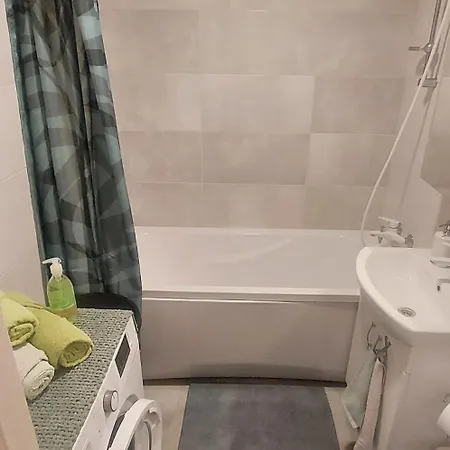 Apartmán Romantic Flat Near Fama Bus Station